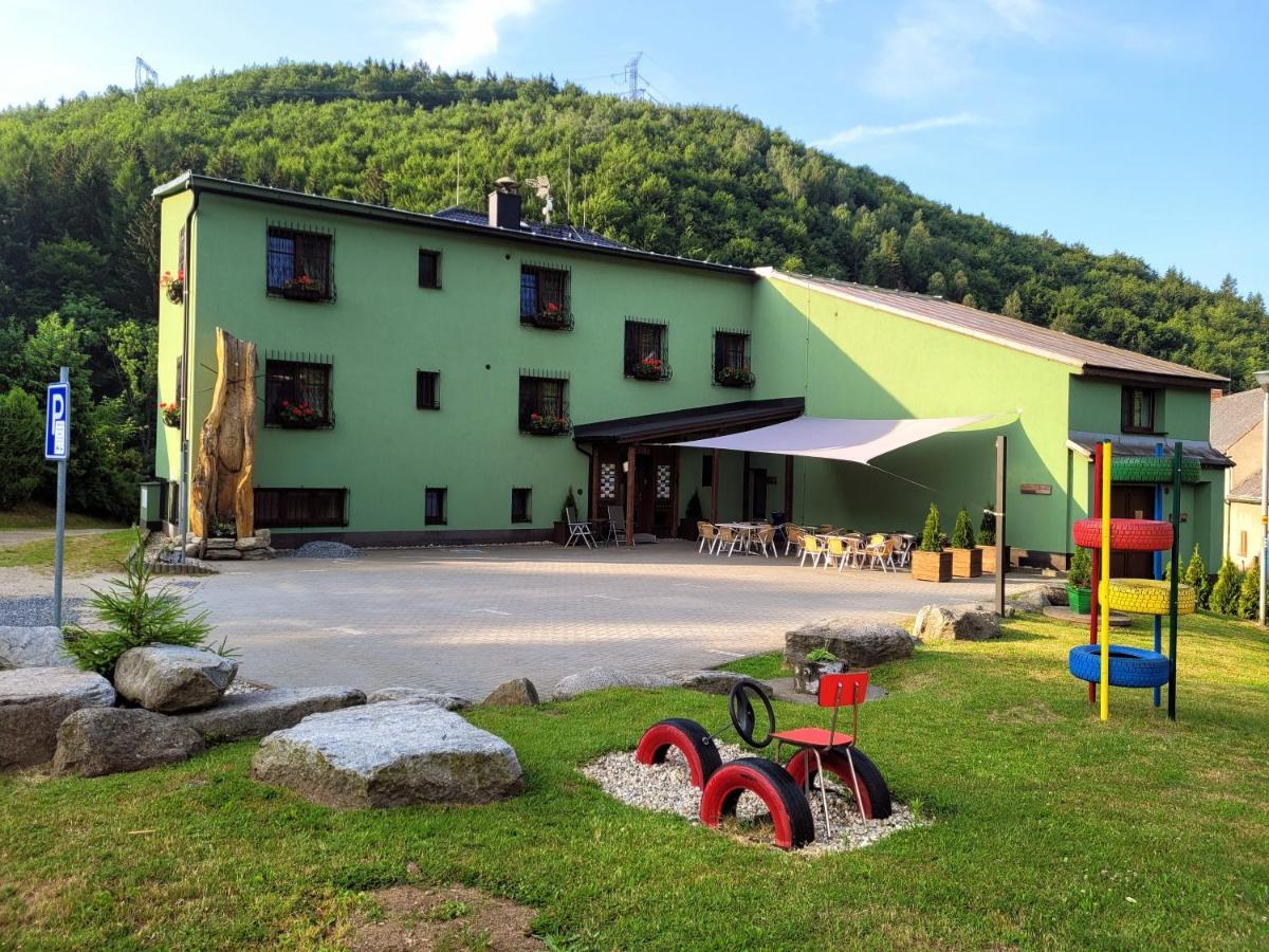 Apartmanovy Dum Pastak Loučná nad Desnou Exteriör bild