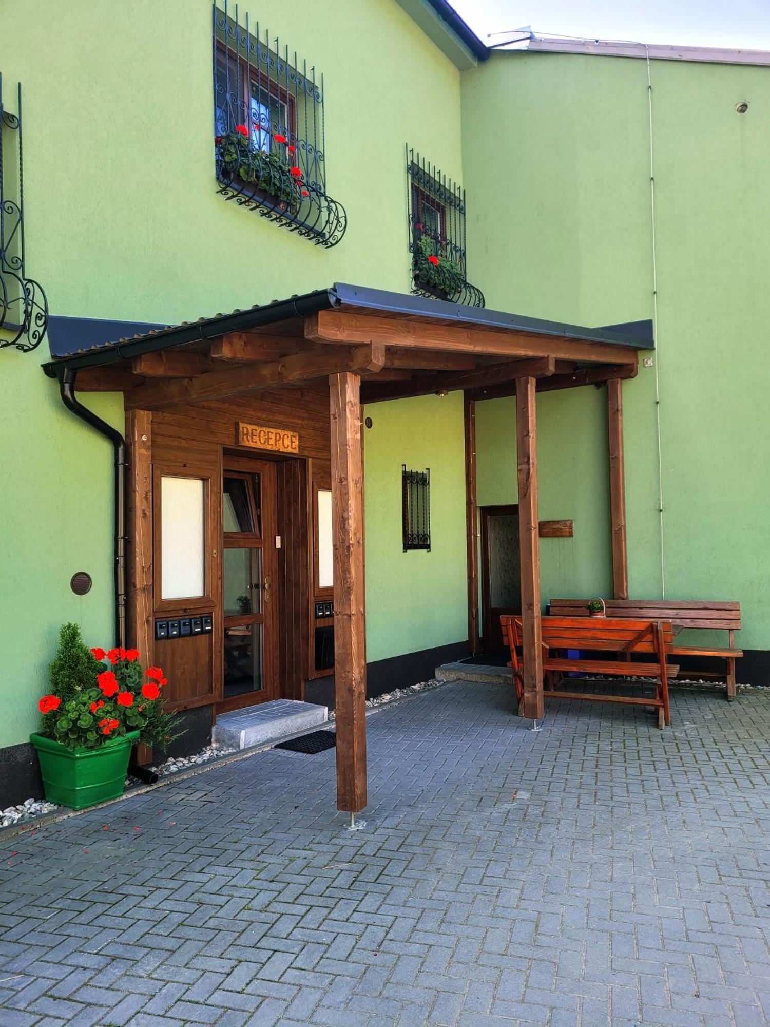 Apartmanovy Dum Pastak Loučná nad Desnou Exteriör bild